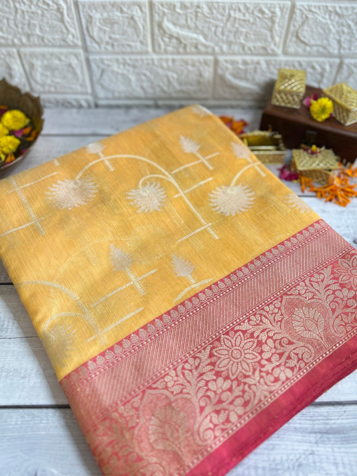 Banarasi Matka Silk Saree